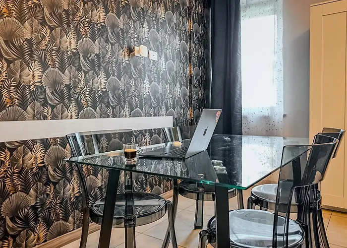2 Suite Matrimoniali - 2 Bagni - Self Check-In Torino